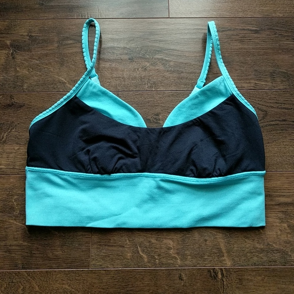 Lululemon 105 f sports bra size 8